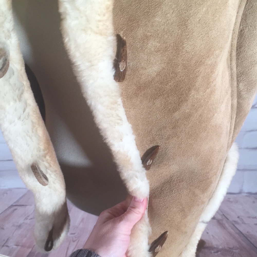 Shearling & Suede Vest - Picture 4 of 9